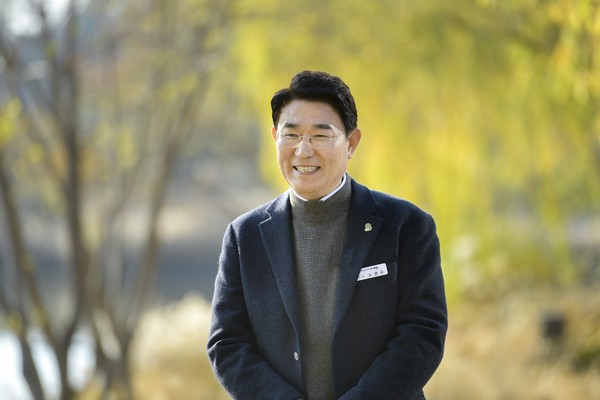 ‘2022 올해의 지방자치 CEO’로 선정된 노관규 순천시장.